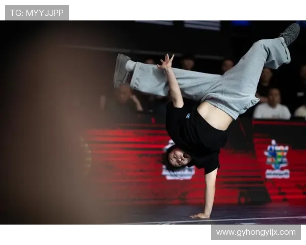 武汉街舞队如何在世界攀岩锦标赛中实现华丽转型与突破